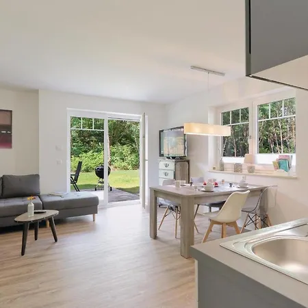 Reetdachhaus 20 Auf Usedom 別荘 Kutzow