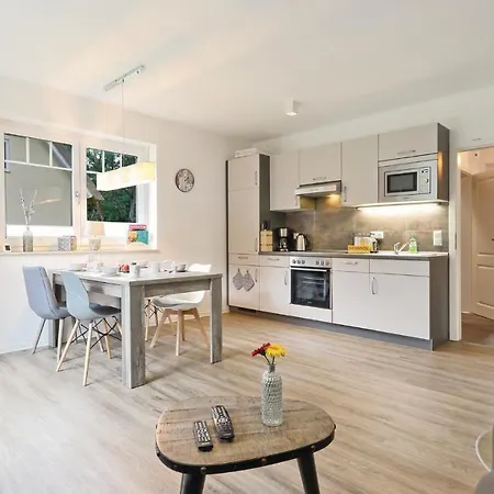 Holiday home Reetdachhaus 20 Auf Usedom Kutzow