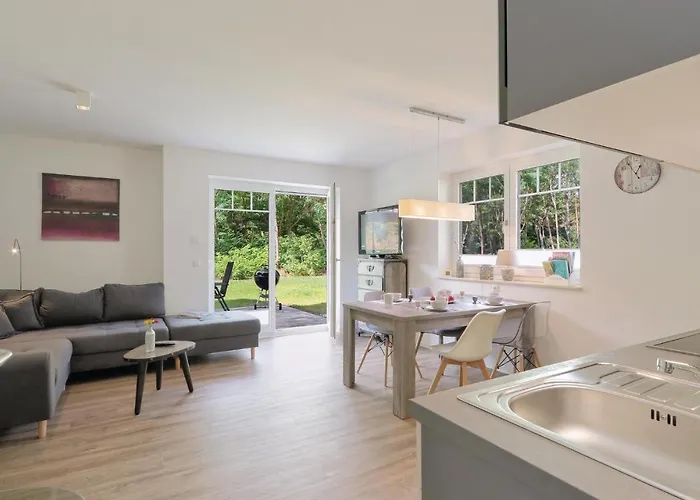 Reetdachhaus 20 Auf Usedom Casa vacanze Kutzow